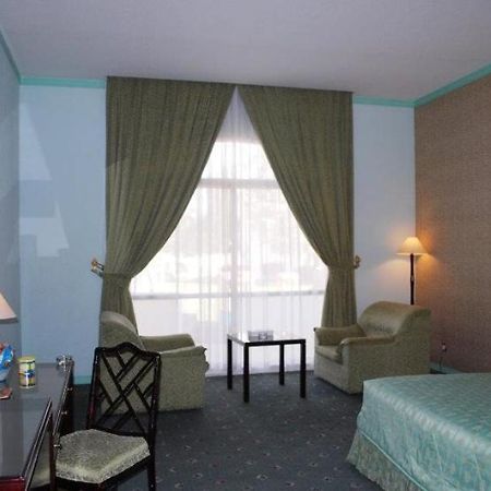 Buraimi Hotel Room photo